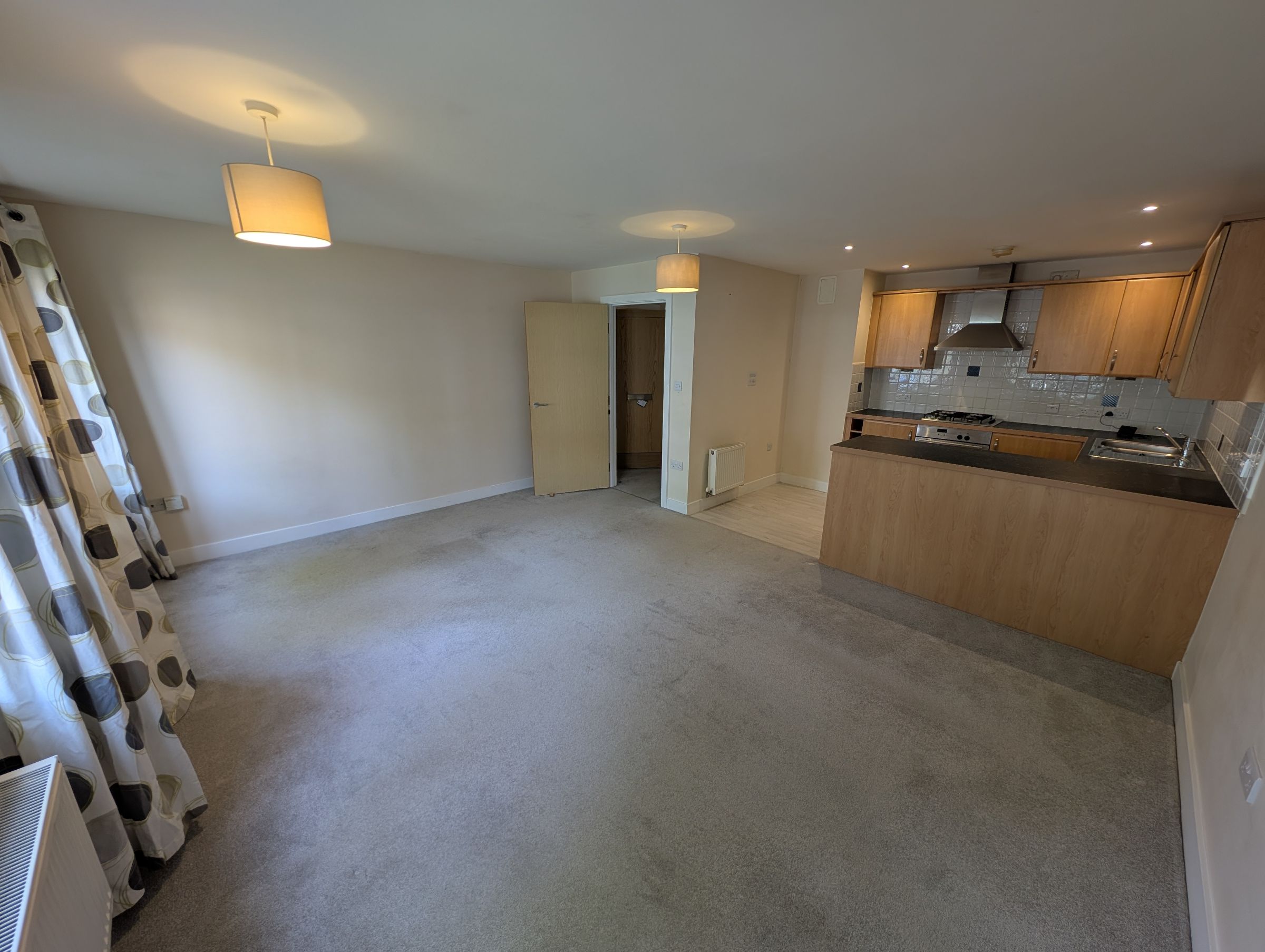2 bed flat to rent in Linden Grange, Bristol 2