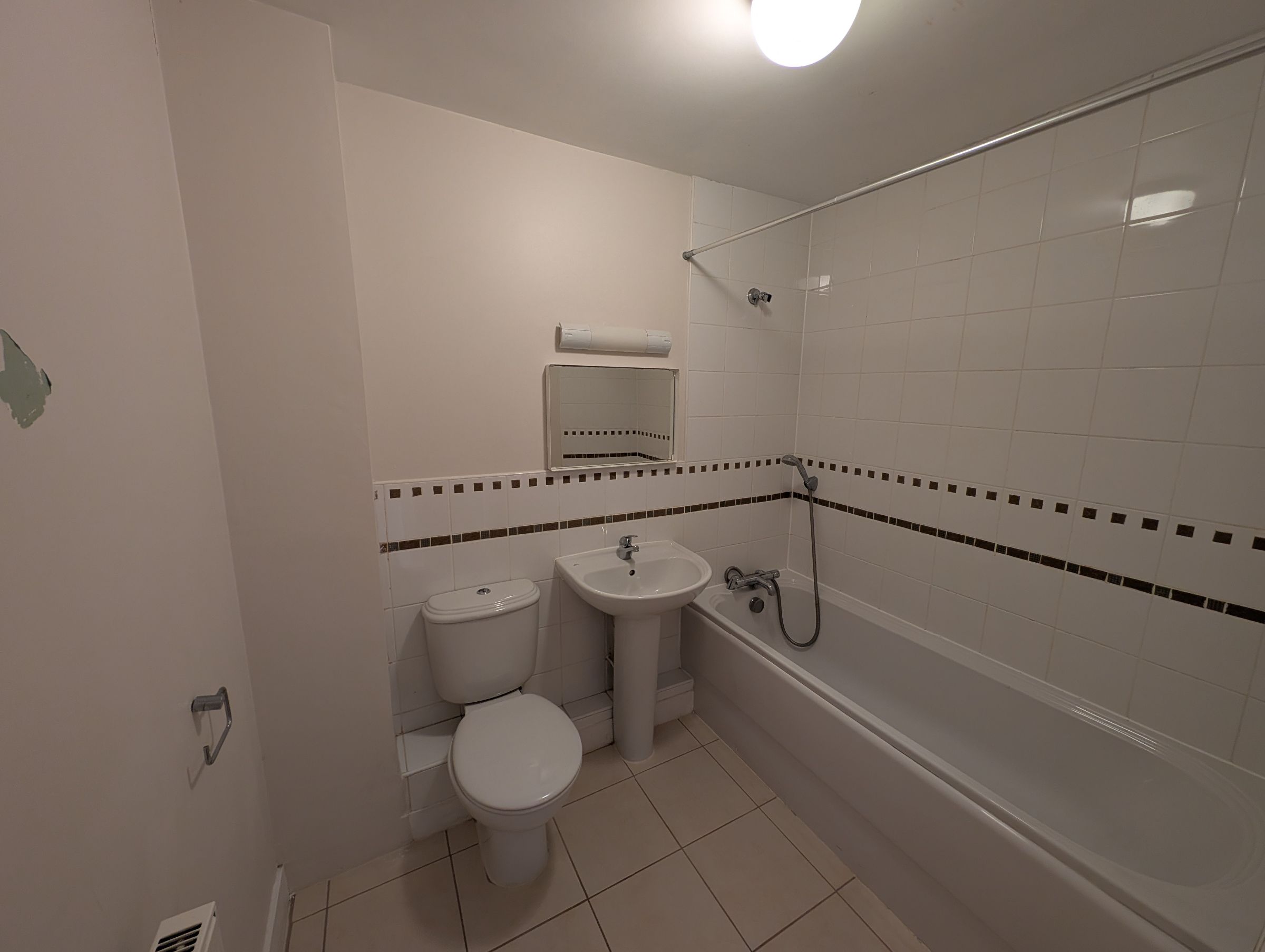 2 bed flat to rent in Linden Grange, Bristol  - Property Image 7