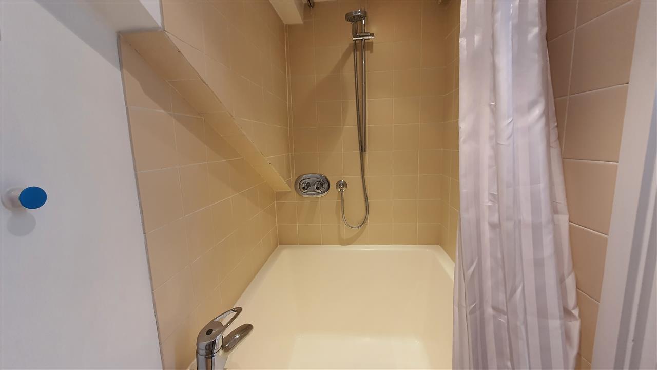 2 bed flat to rent in Tufnell Park Road 4