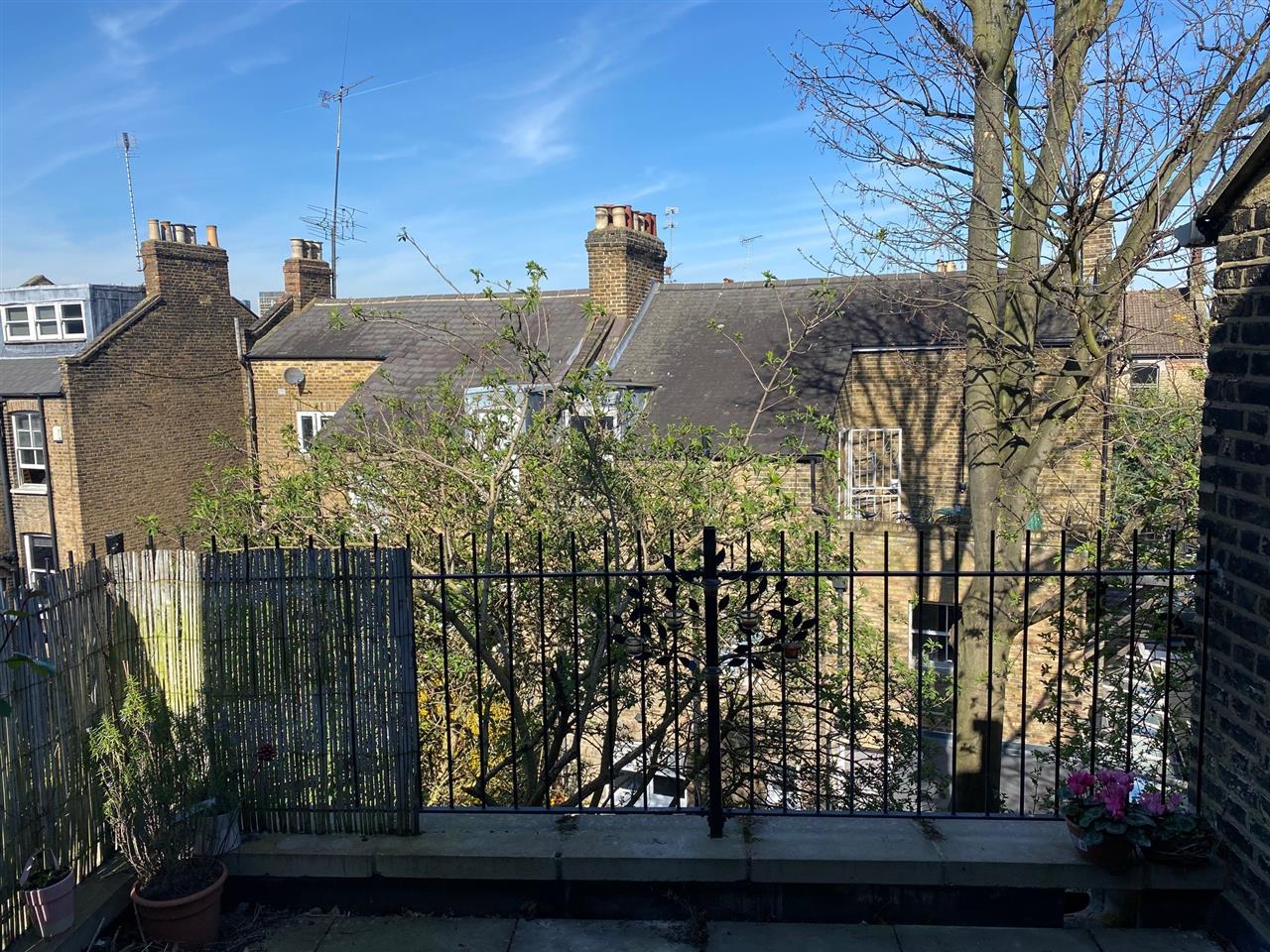 2 bed flat to rent in Celia Road  - Property Image 8