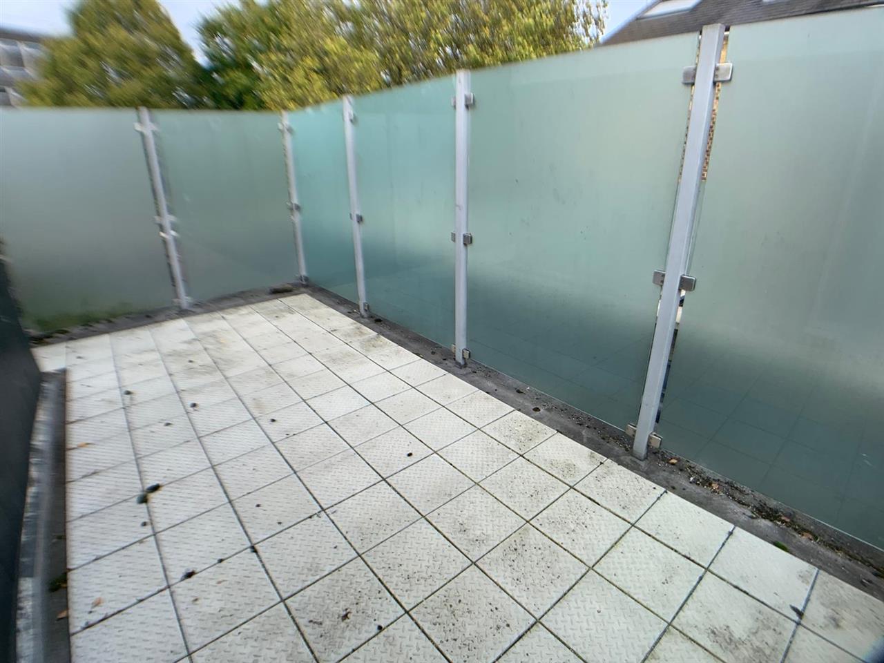 3 bed house to rent in Burghley Road 1