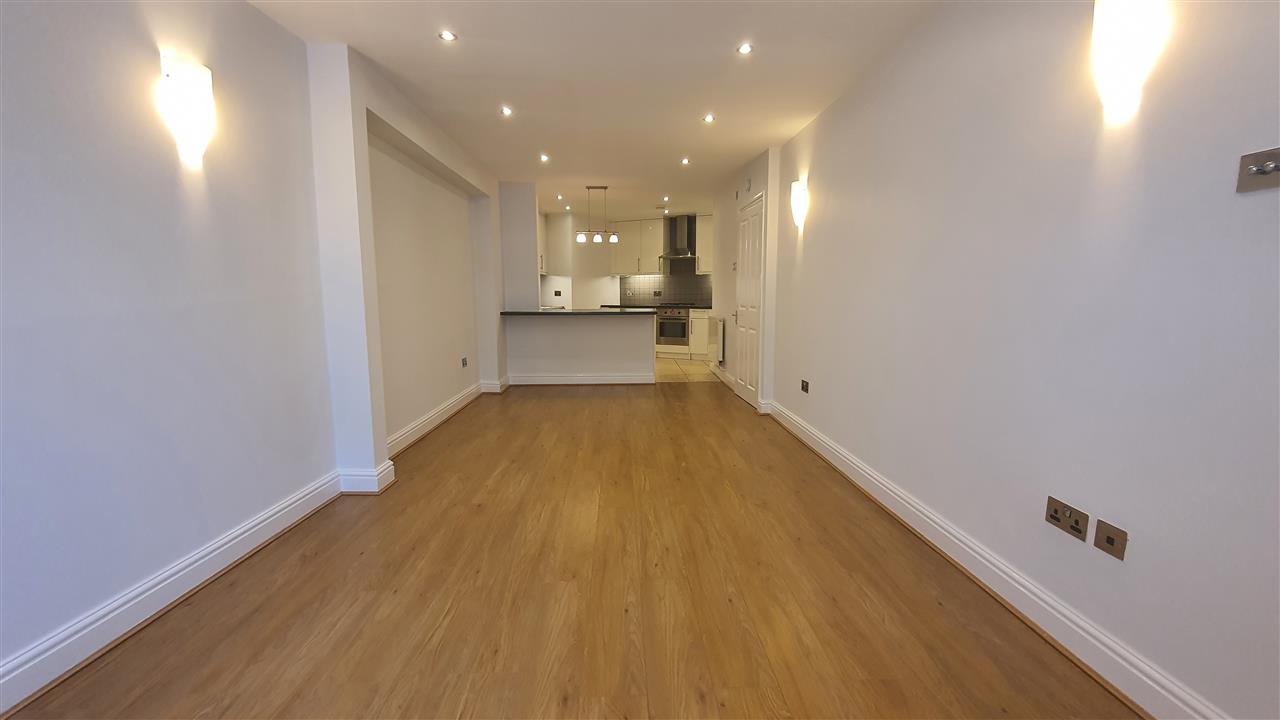 3 bed house to rent in Burghley Road  - Property Image 3