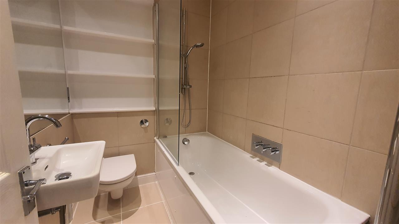 3 bed house to rent in Burghley Road  - Property Image 6