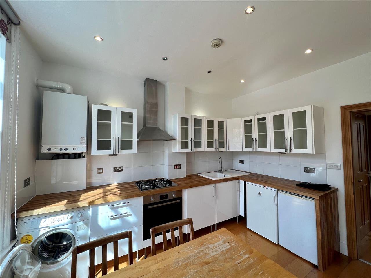 1 bed flat to rent in Tufnell Park Road 2
