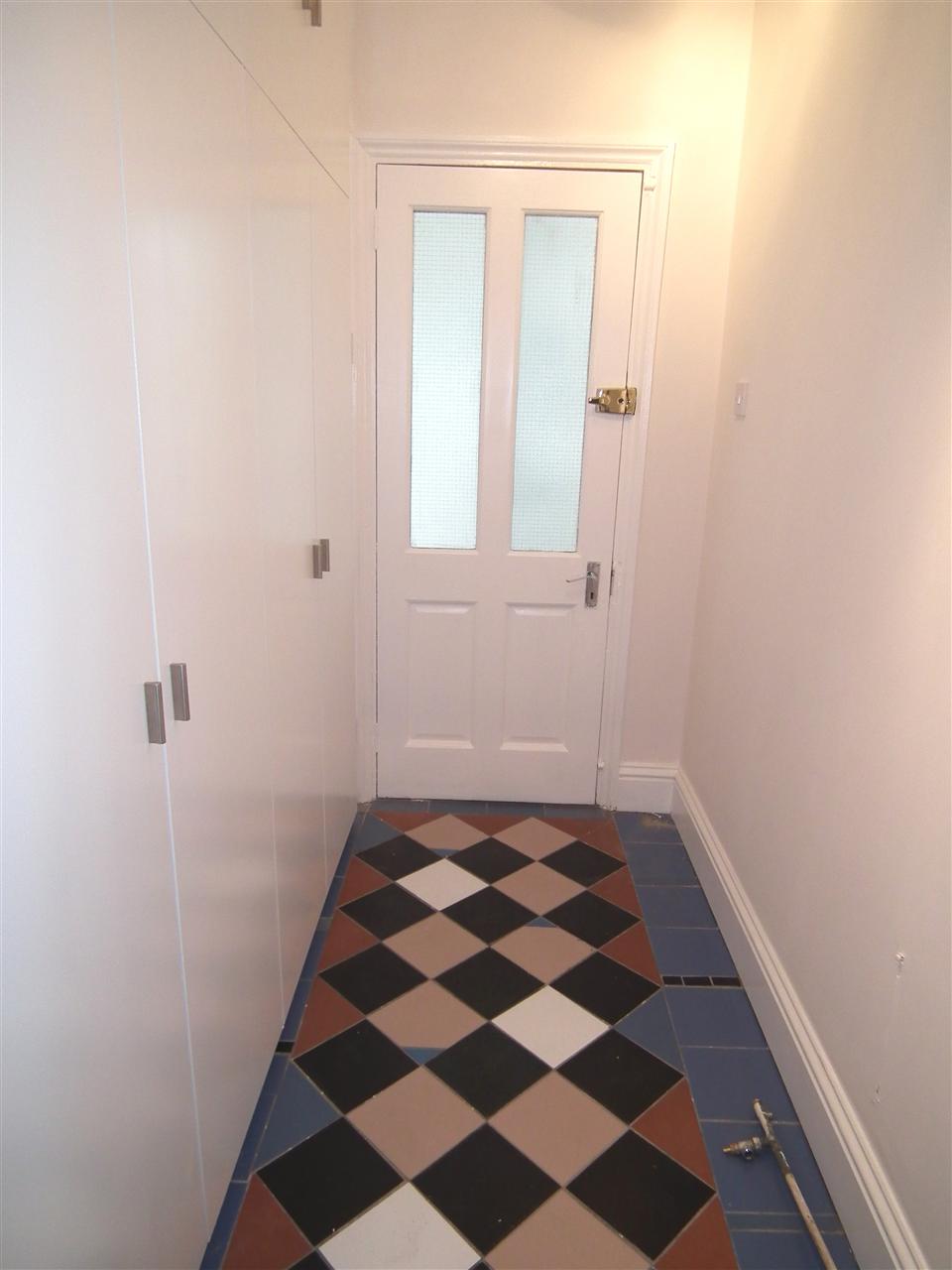 2 bed flat to rent in Cecilia Road  - Property Image 8