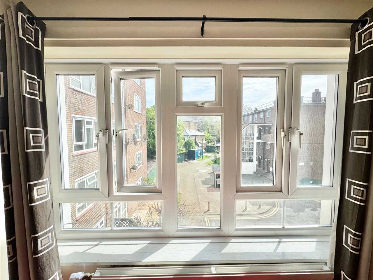 Studio flat to rent in Tufnell Park Road 7