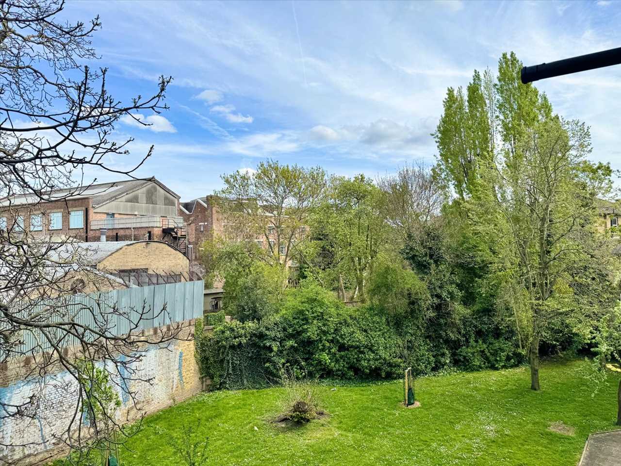 Studio flat to rent in Tufnell Park Road  - Property Image 14