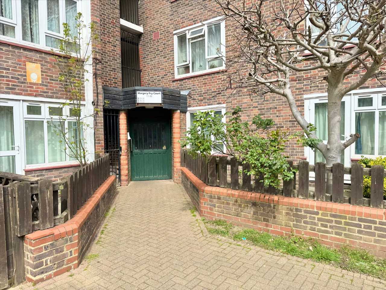 Studio flat to rent in Tufnell Park Road  - Property Image 15