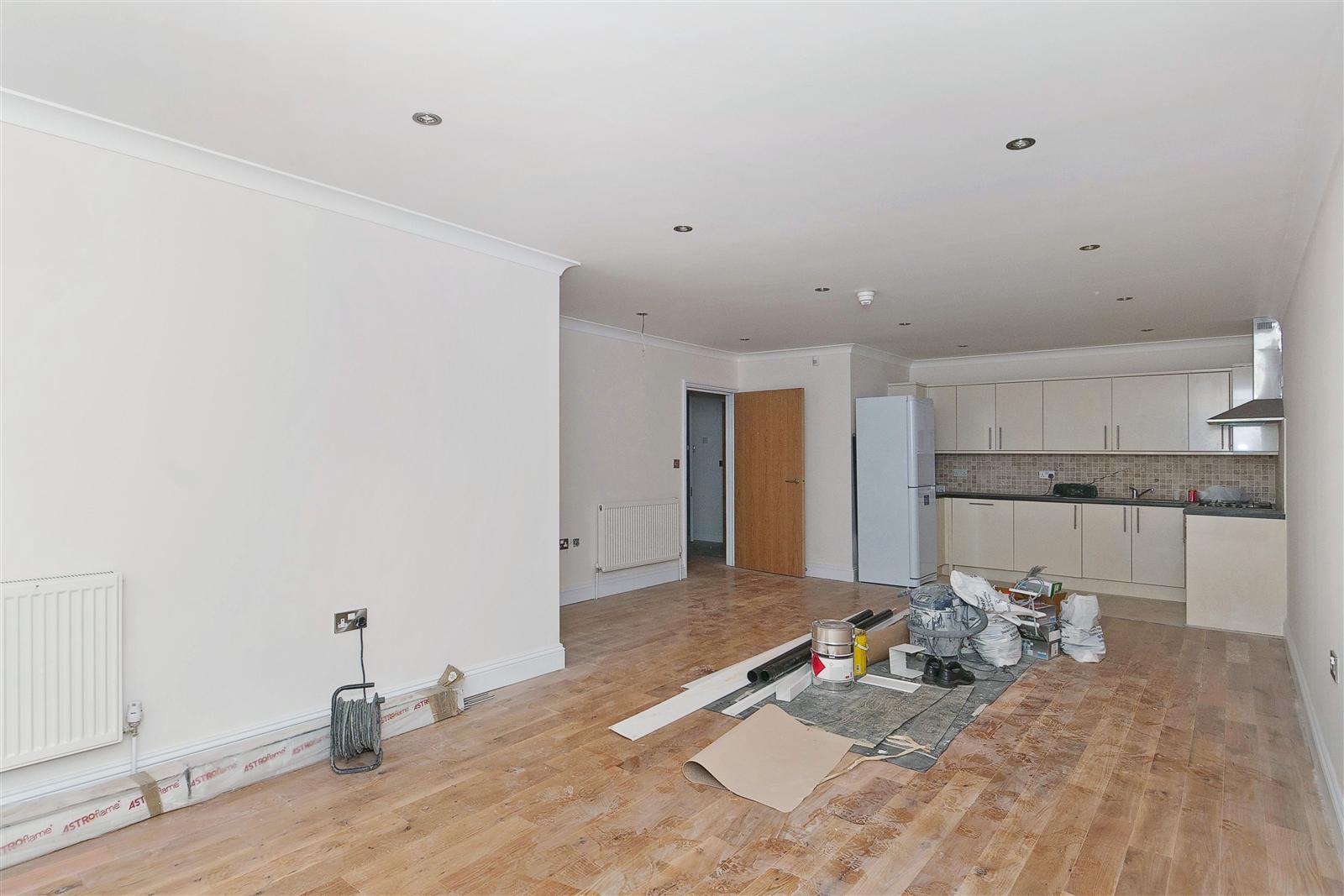 3 bed flat to rent in Anson Road 1