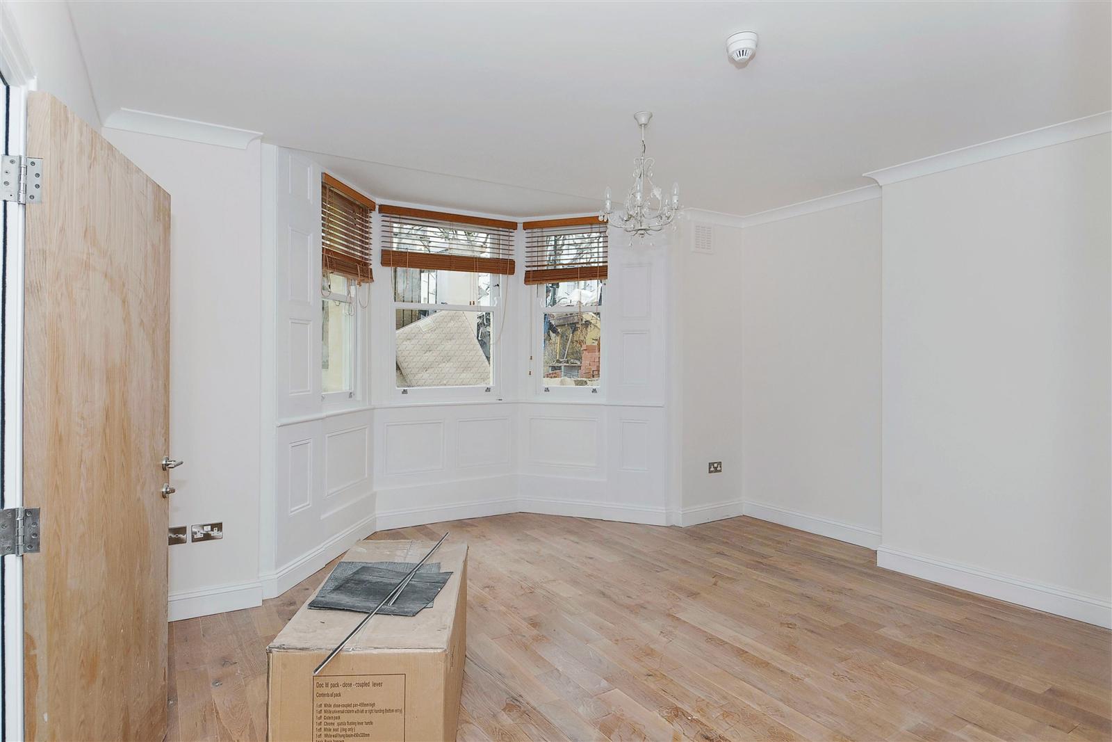 3 bed flat to rent in Anson Road  - Property Image 3