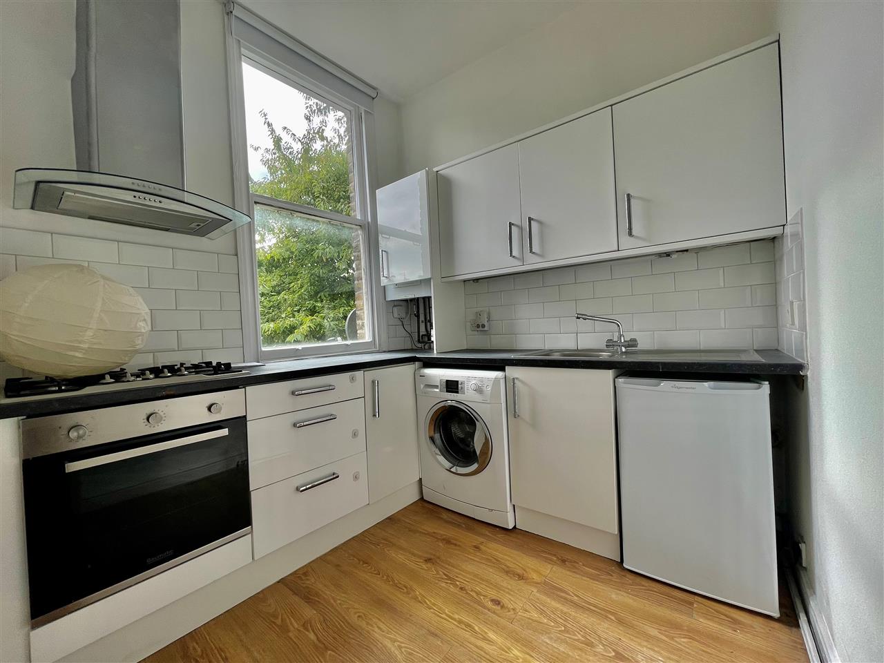 1 bed flat to rent in Tufnell Park Road 1