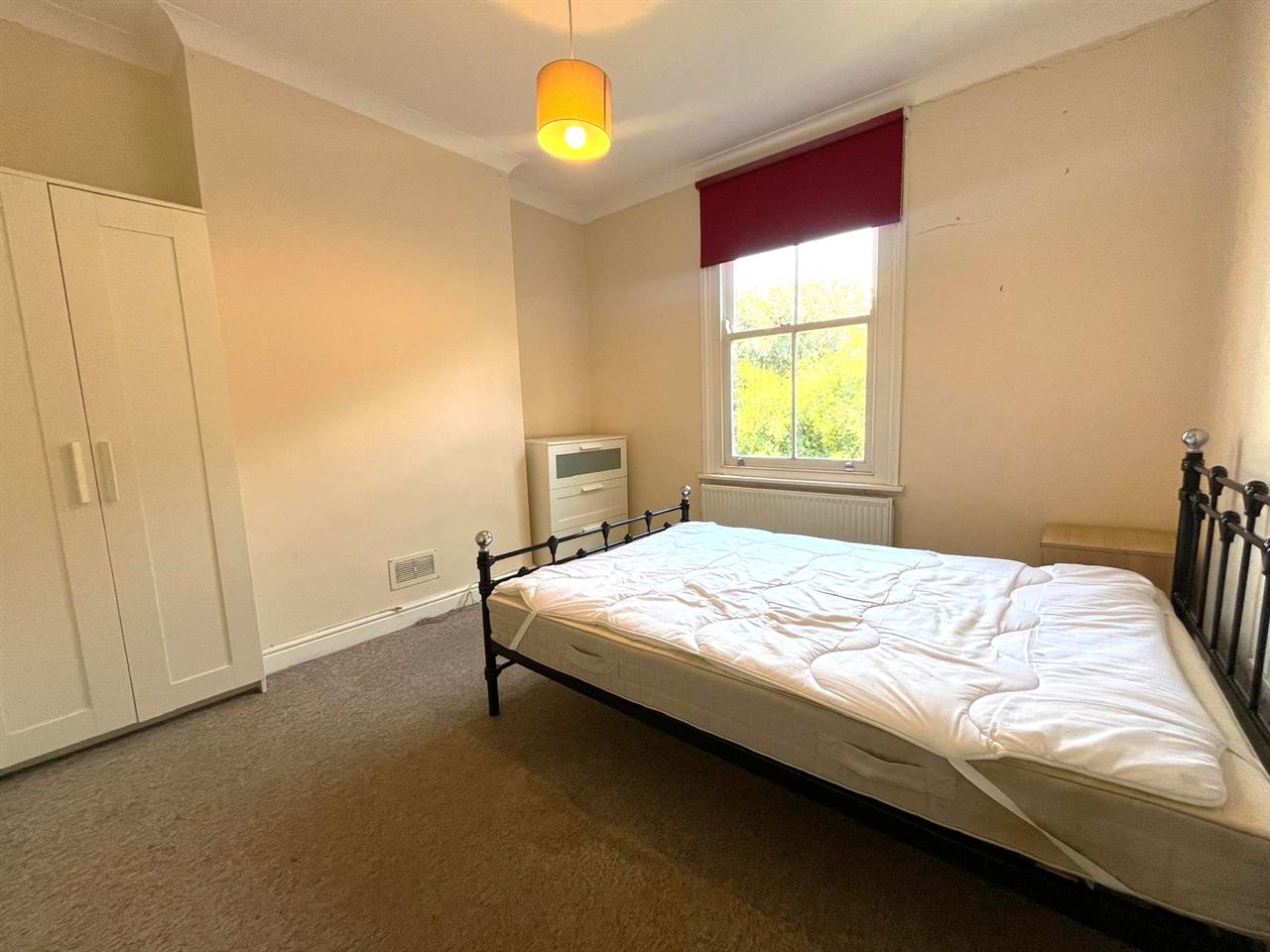 4 bed terraced house to rent in Wedmore Gardens  - Property Image 12