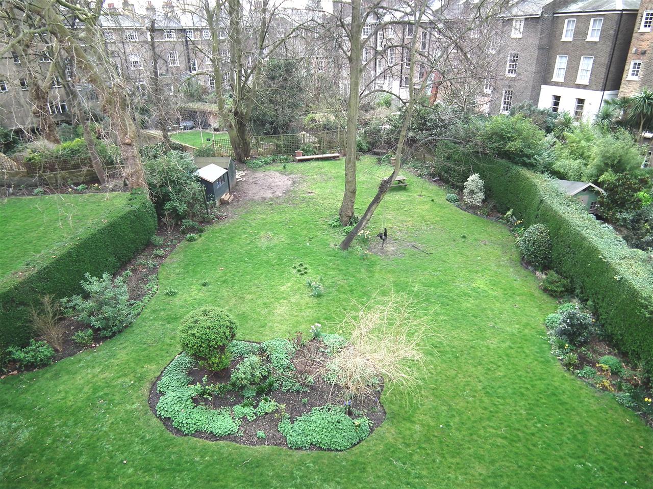 2 bed flat to rent in Gloucester Avenue  - Property Image 7