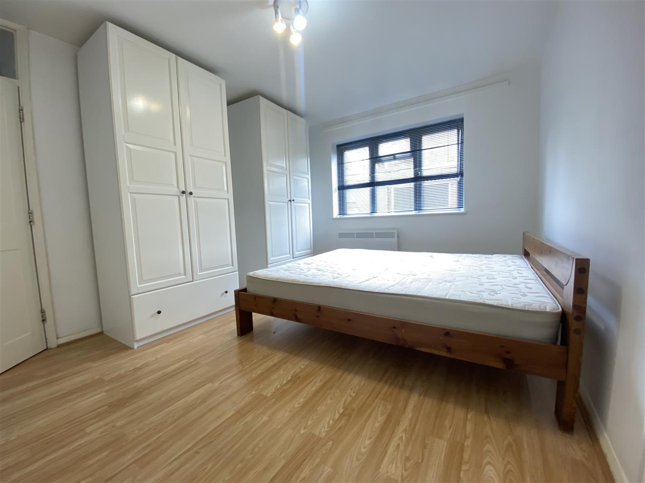 1 bed flat to rent in Ward Road 2