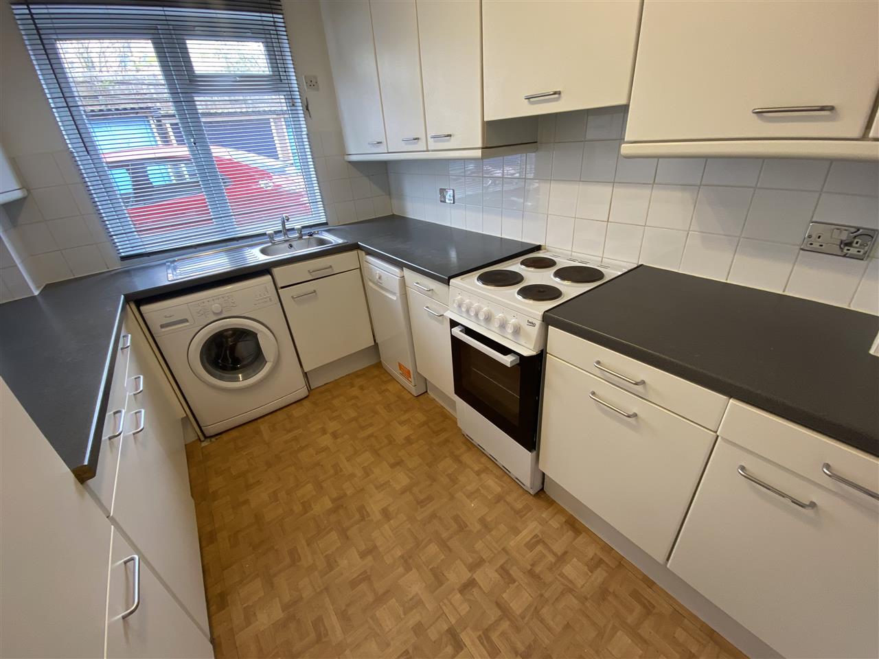 1 bed flat to rent in Ward Road  - Property Image 5
