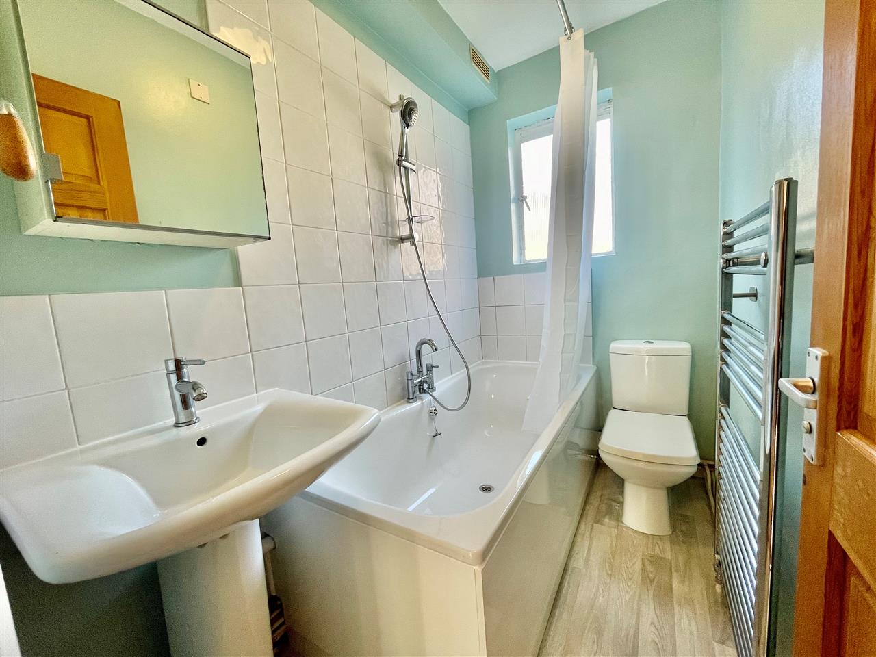 1 bed flat to rent in Junction Road  - Property Image 4