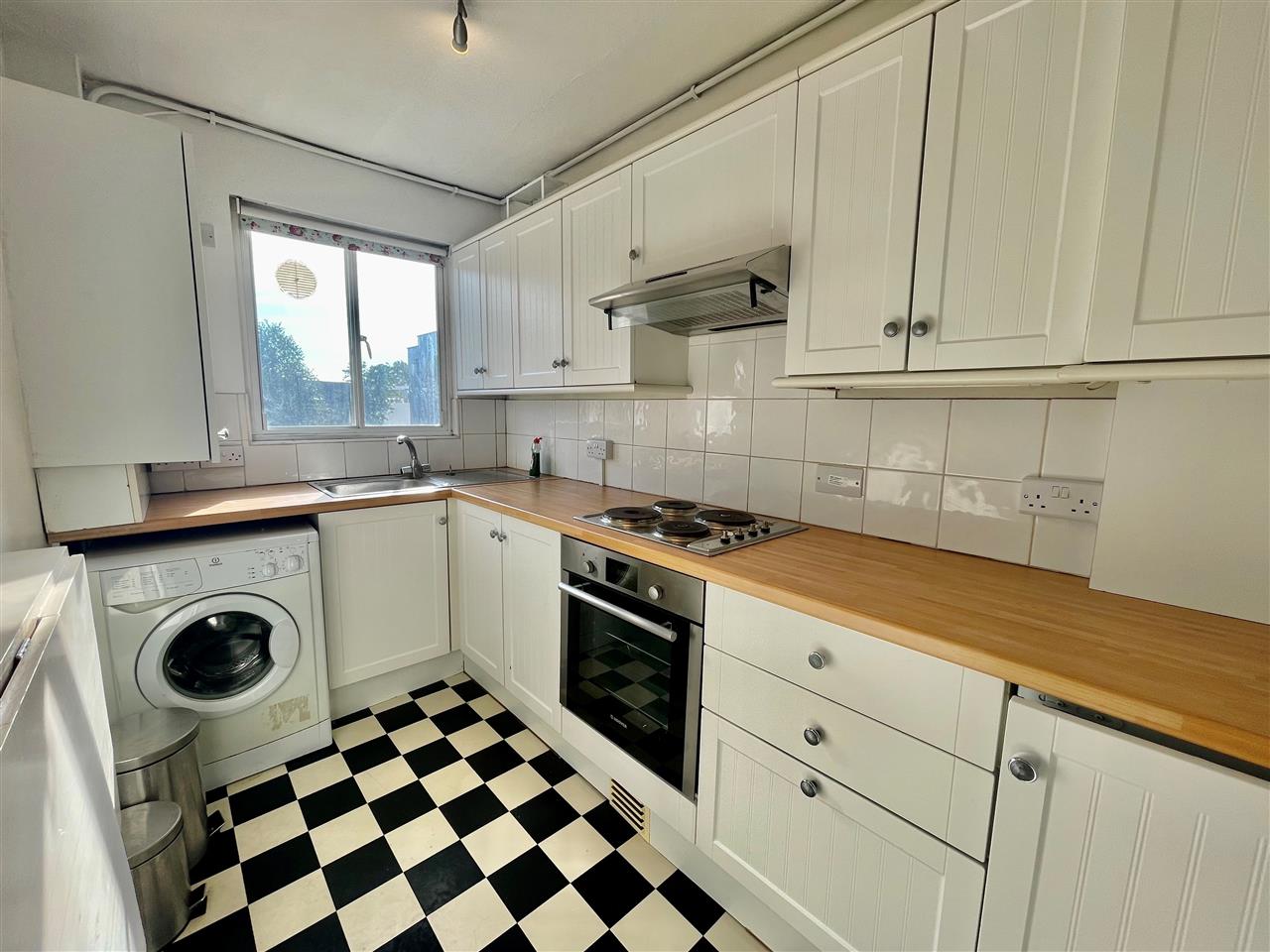 1 bed flat to rent in Junction Road  - Property Image 9