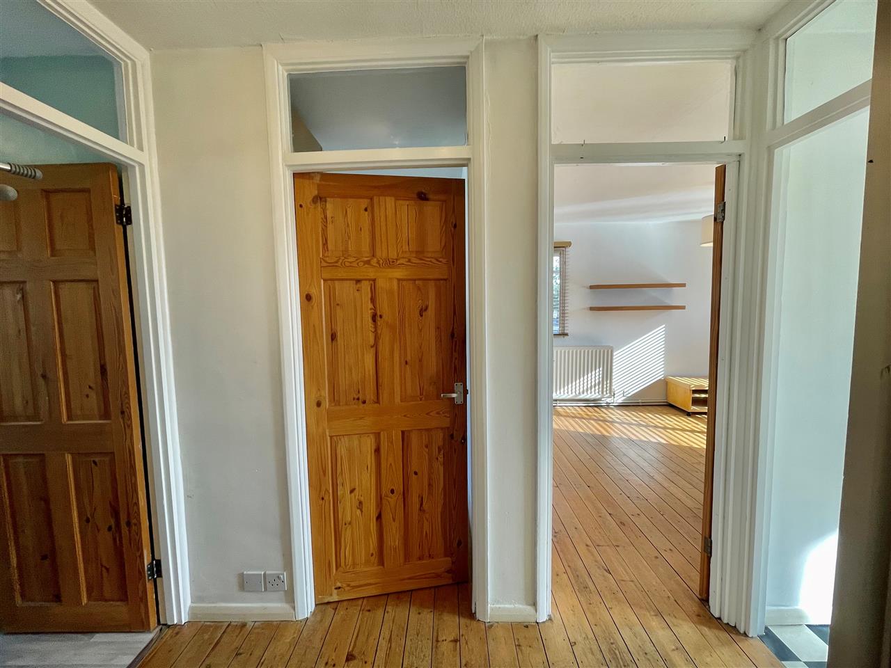 1 bed flat to rent in Junction Road 10