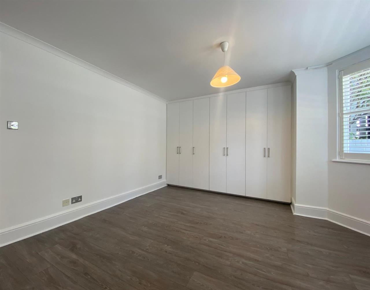 3 bed flat to rent in Lady Margaret Road 14