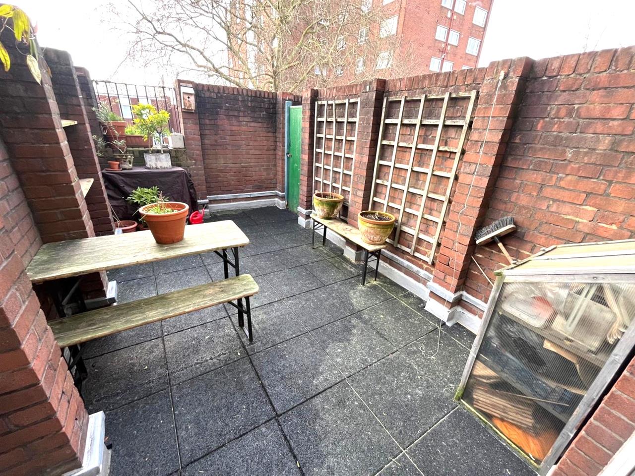 2 bed maisonette to rent in Ingestre Road 2