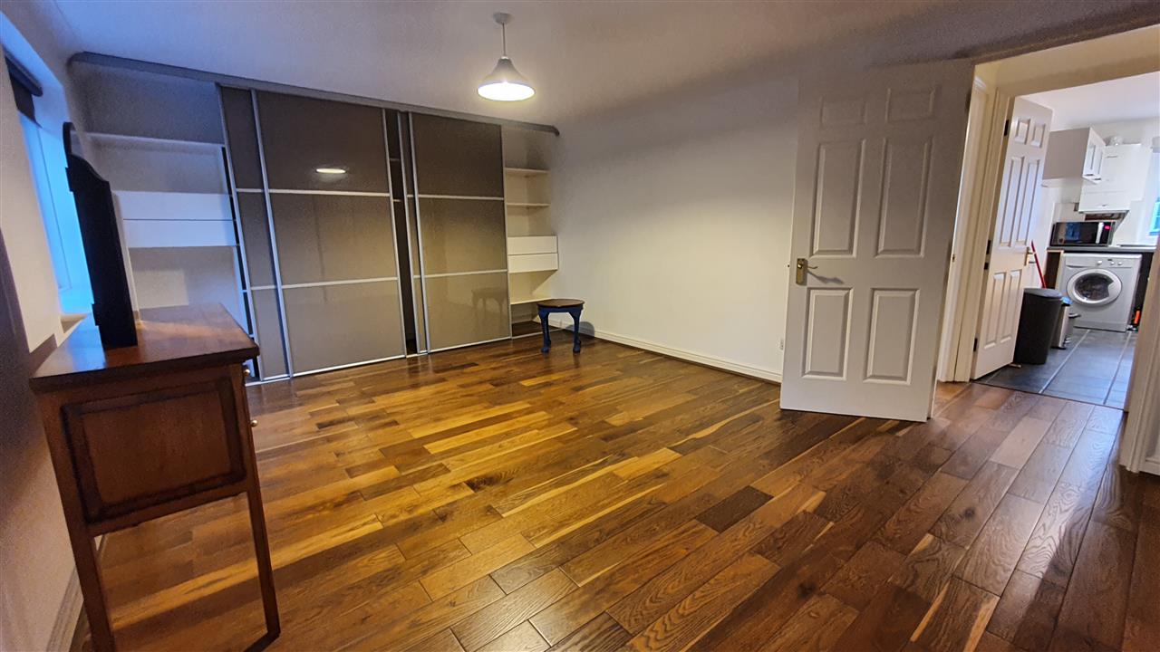 2 bed flat to rent in Goddard Place 2