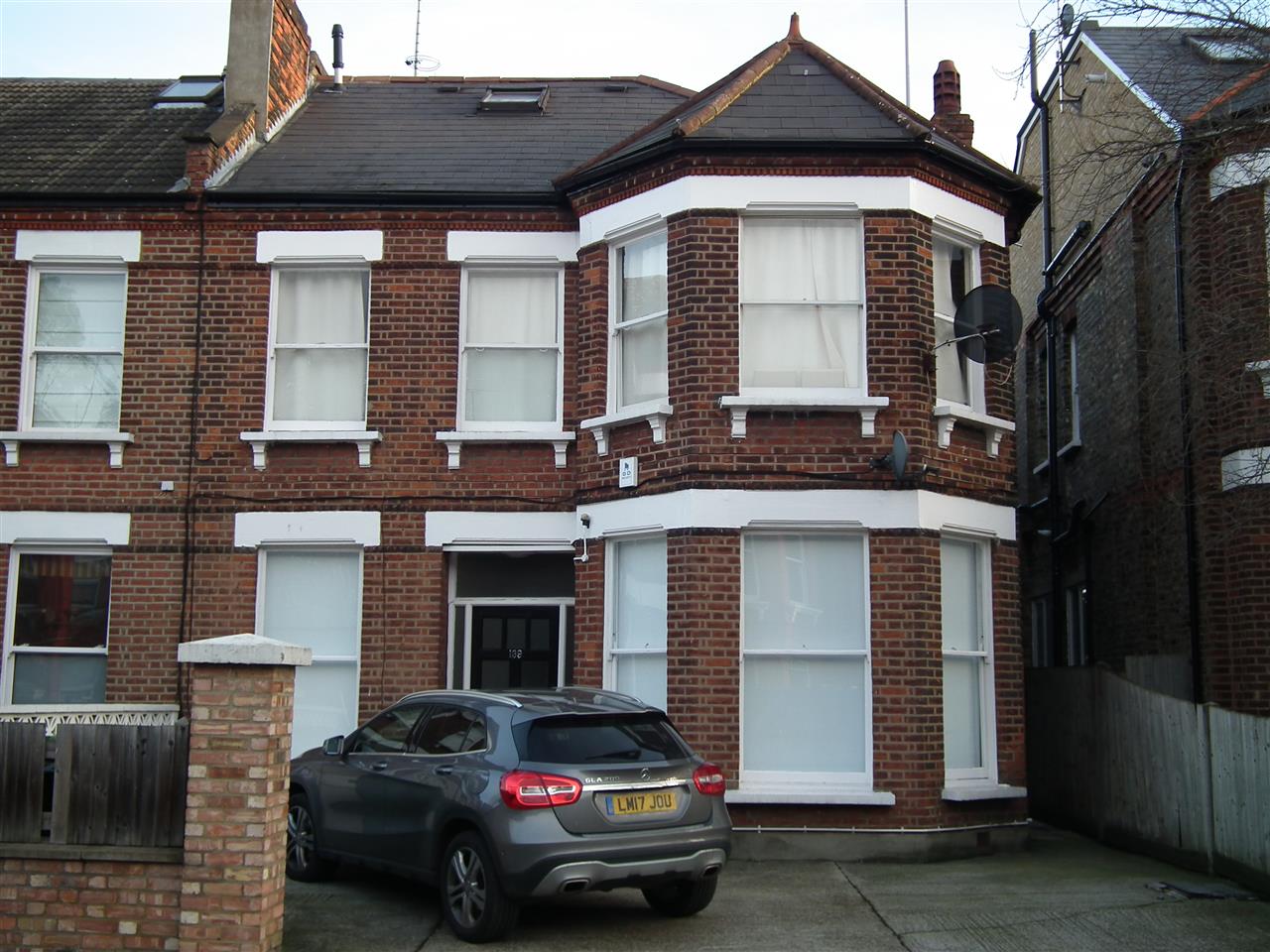 4 bed flat to rent in Fordwych Road - Property Image 1