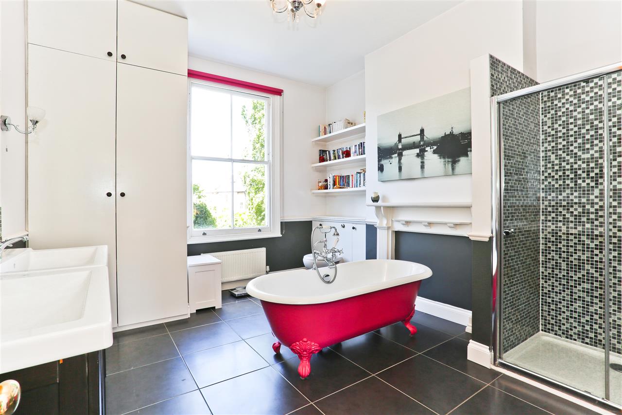 6 bed terraced house for sale in Mercers Road 4