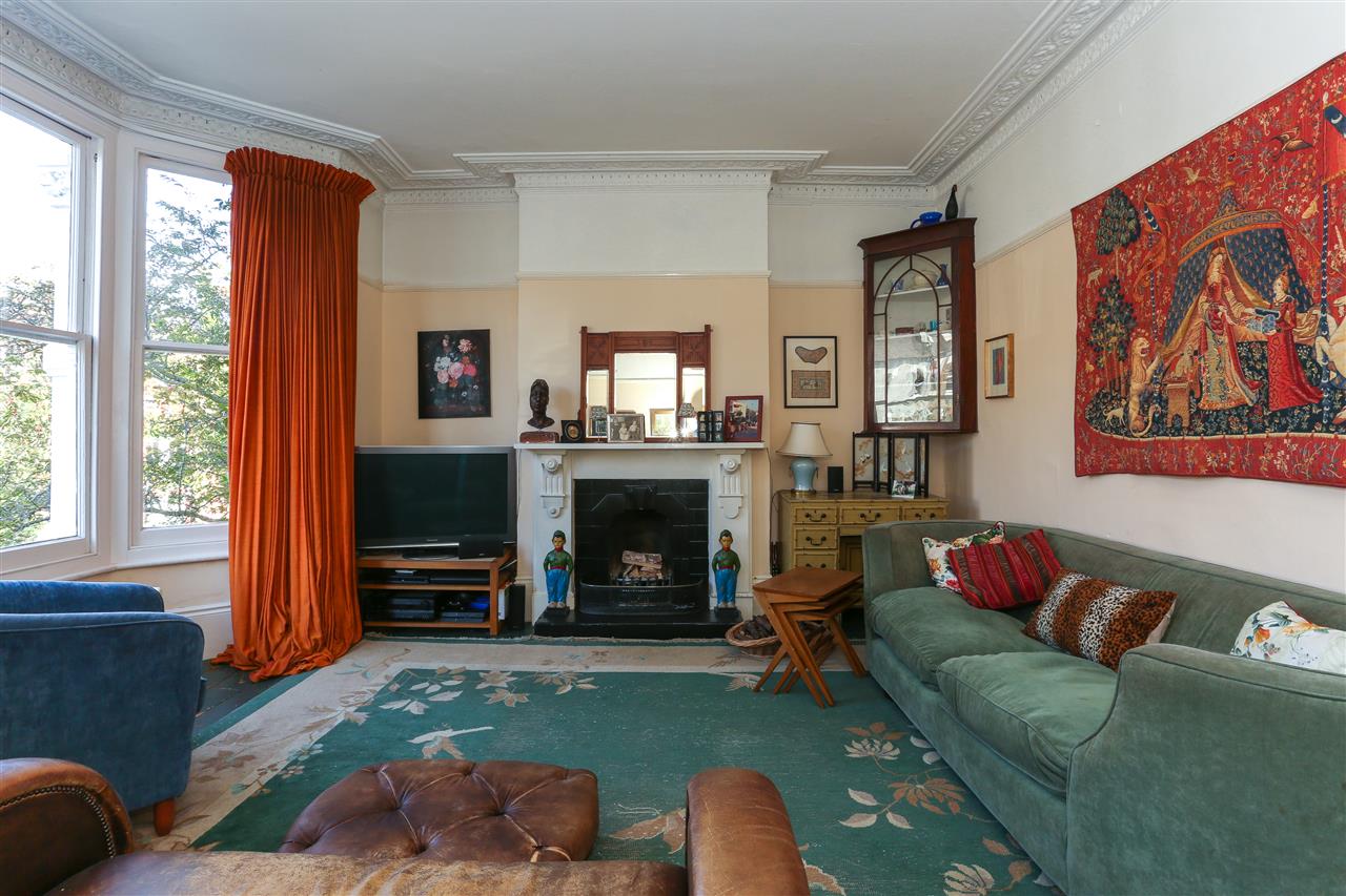 5 bed end of terrace house for sale in Archibald Road  - Property Image 7