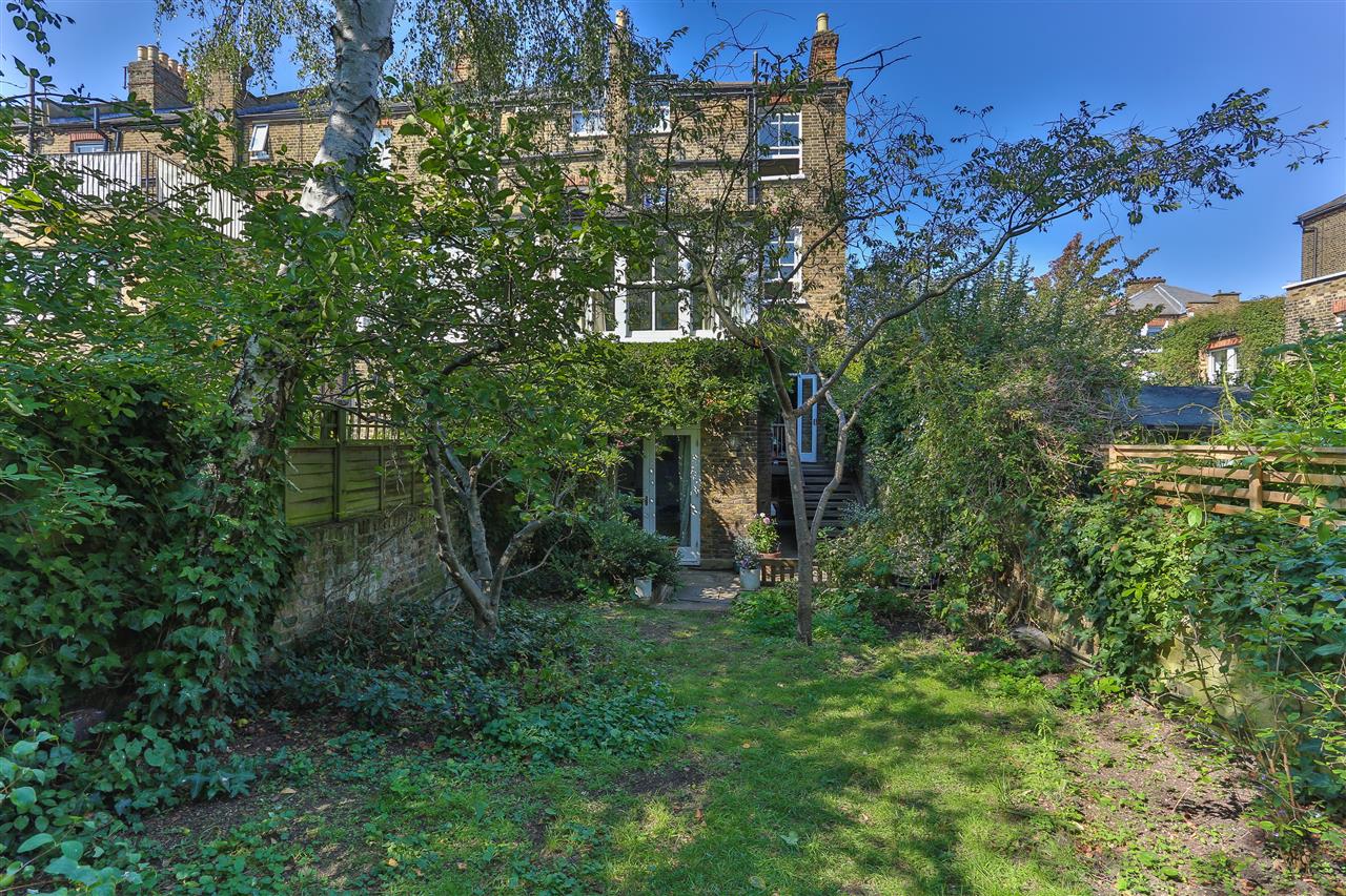 5 bed end of terrace house for sale in Archibald Road 18