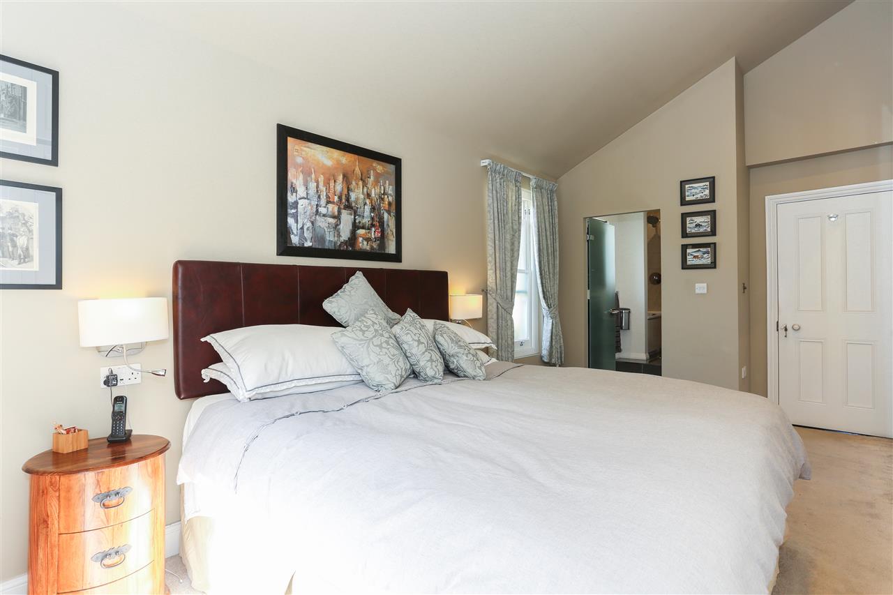 6 bed terraced house for sale in Brecknock Road  - Property Image 13