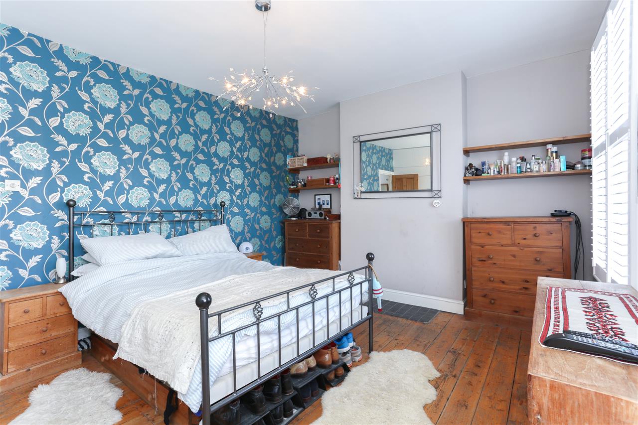 4 bed terraced house for sale in Hugo Road 10