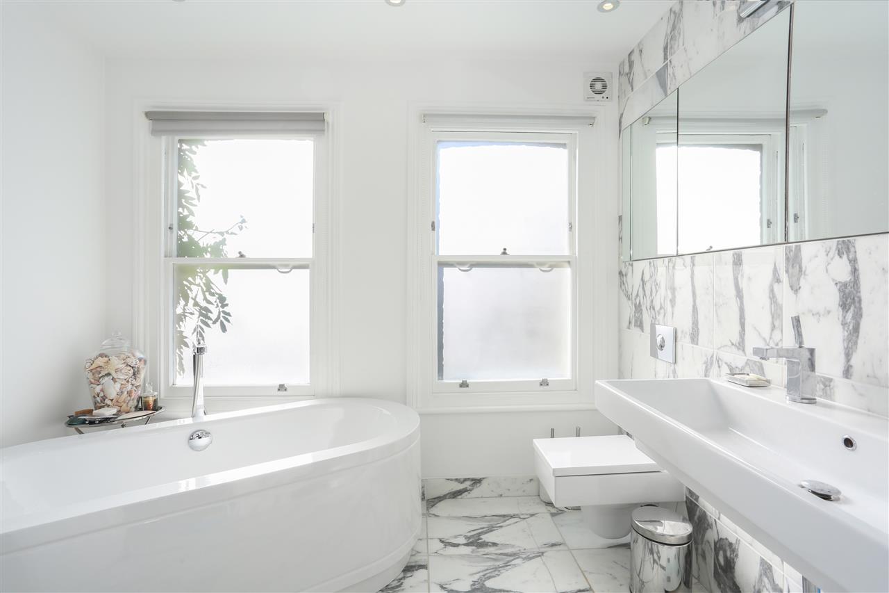 5 bed terraced house for sale in St George's Avenue  - Property Image 14