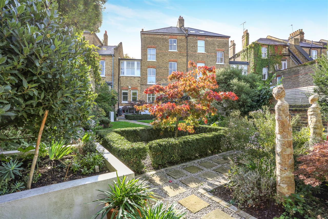 5 bed terraced house for sale in St George's Avenue  - Property Image 18