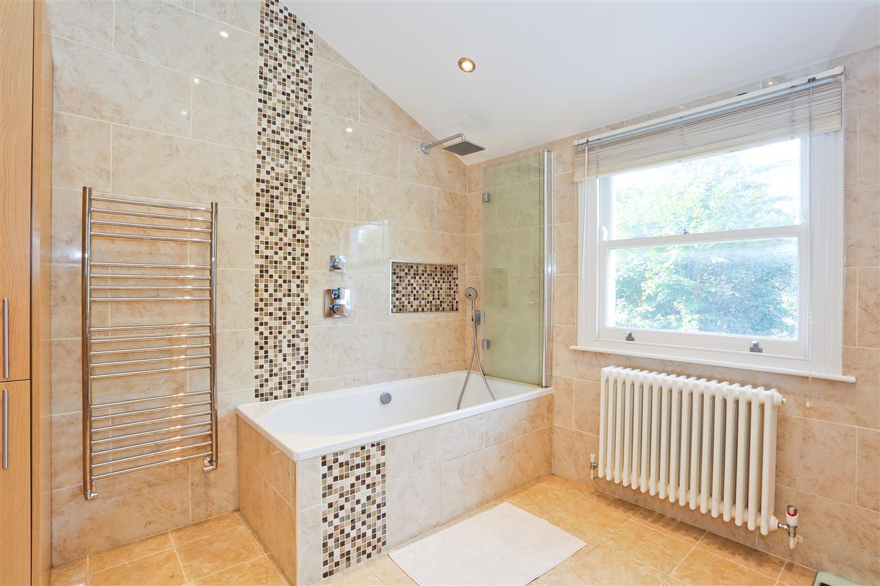 4 bed for sale in Corinne Road  - Property Image 13