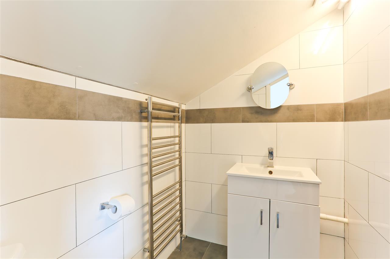 4 bed for sale in Corinne Road 15