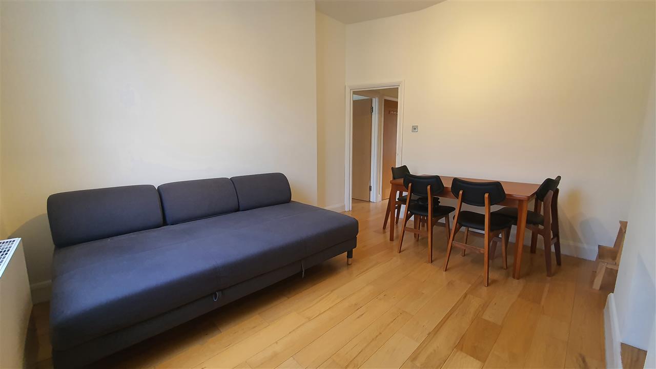 1 bed flat to rent in Crayford Road 1