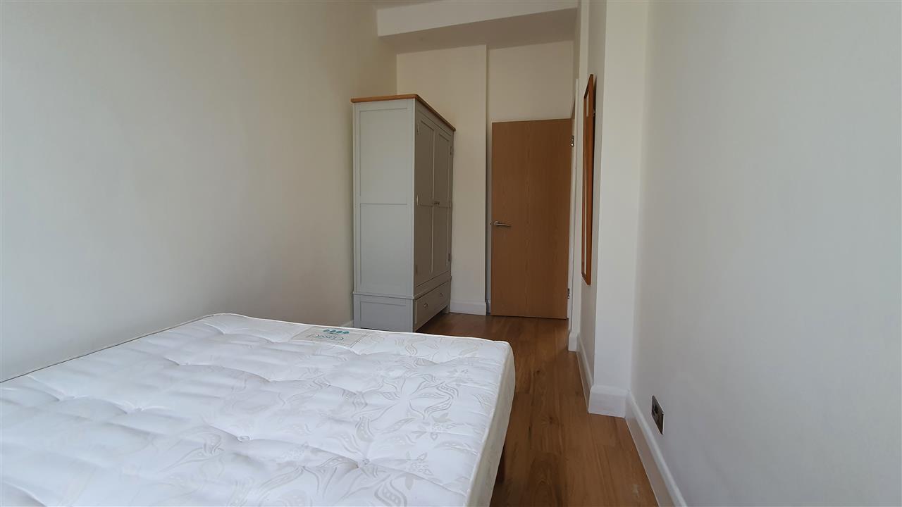 1 bed flat to rent in Crayford Road 3
