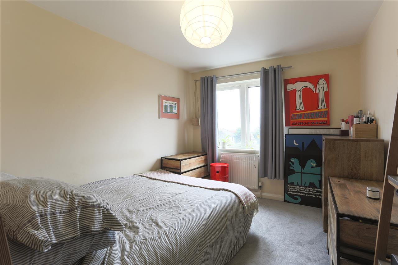 1 bed flat for sale in Marlborough Road 4