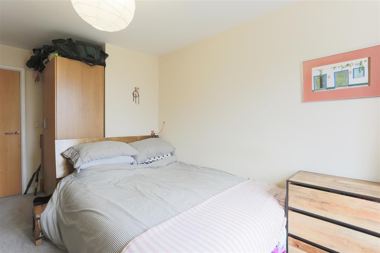 1 bed flat for sale in Marlborough Road 8