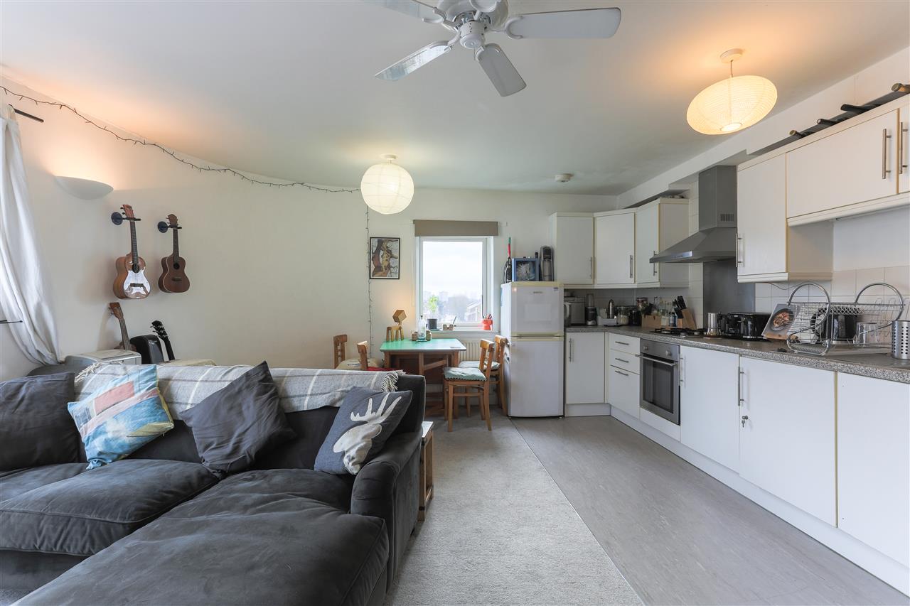 1 bed flat for sale in Marlborough Road  - Property Image 13