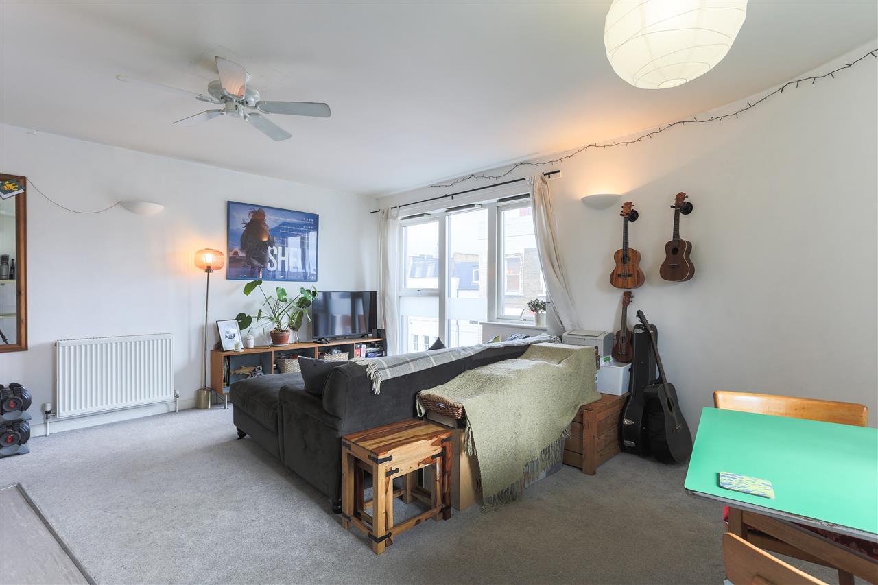 1 bed flat for sale in Marlborough Road  - Property Image 14