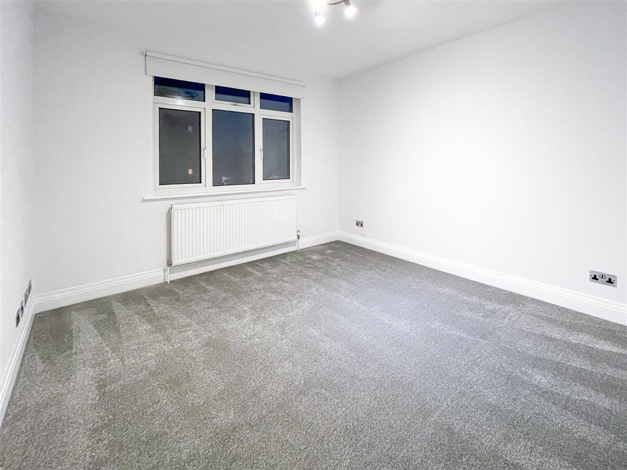 3 bed flat to rent in Waterfall Road  - Property Image 12