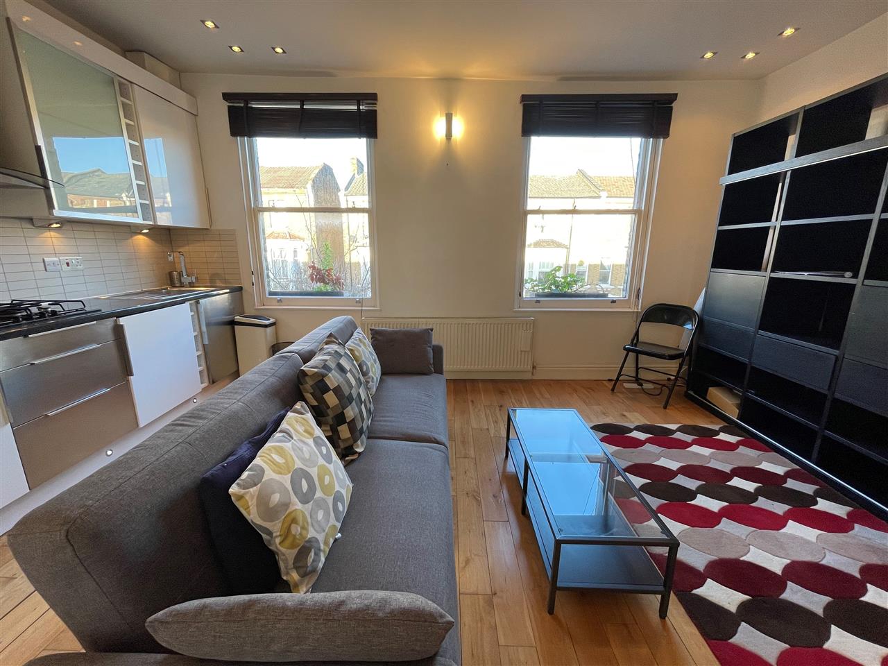 2 bed flat to rent in Fordingley Road  - Property Image 4