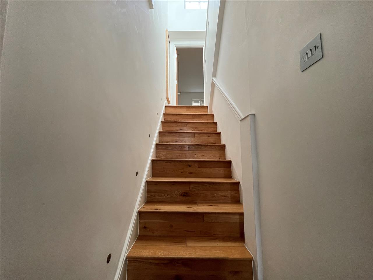 2 bed flat to rent in Fordingley Road  - Property Image 12