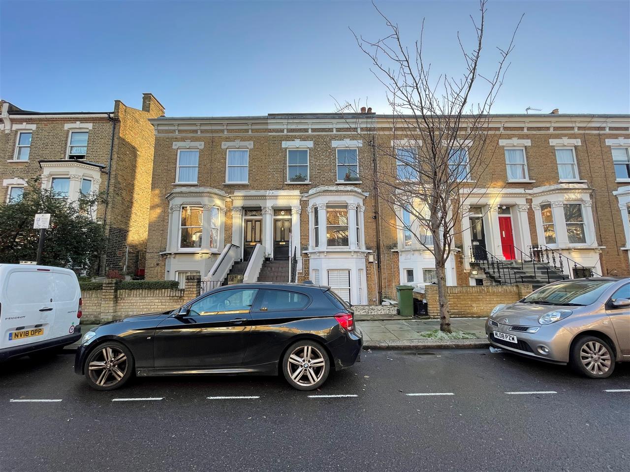 2 bed flat to rent in Fordingley Road 14