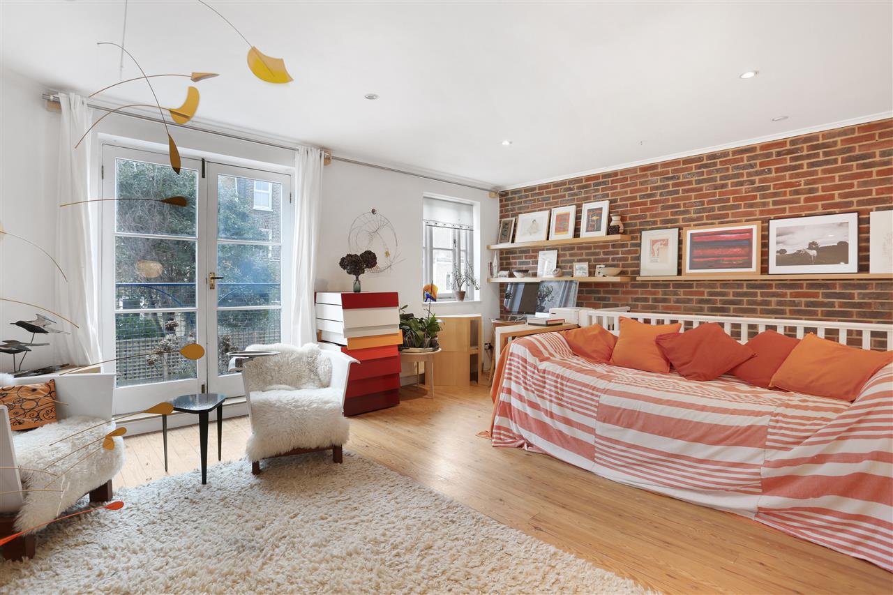 3 bed mews house for sale  - Property Image 4