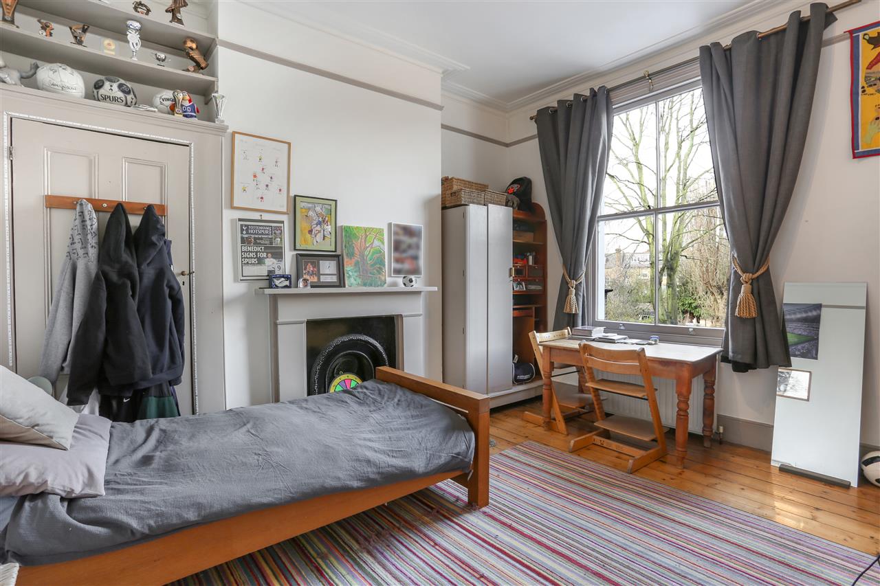 6 bed terraced house for sale in Mercers Road 11