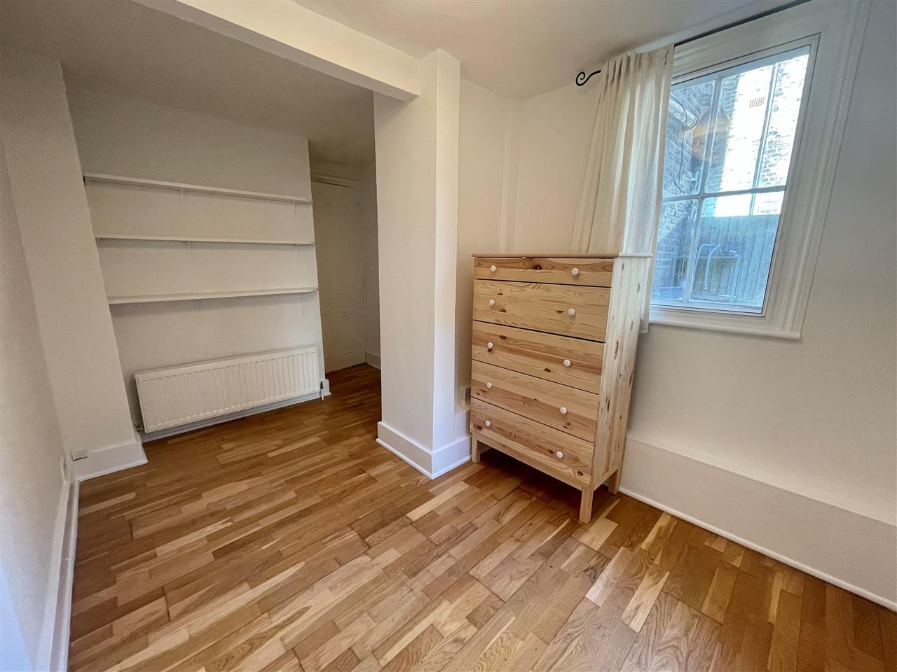 2 bed flat to rent in Tufnell Park Road 6