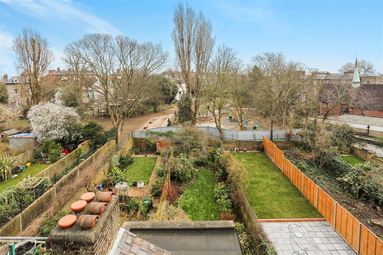 5 bed terraced house for sale in Montpelier Grove 4