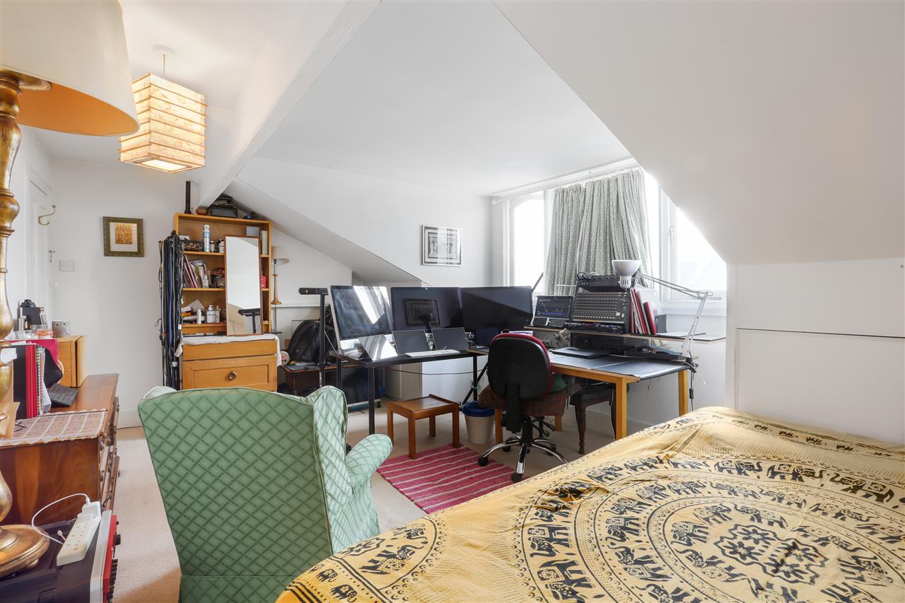 5 bed terraced house for sale in Montpelier Grove  - Property Image 11